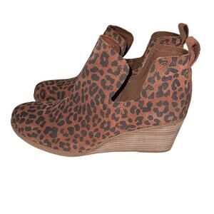 TOMS Kallie Dark Ember Leopard Printed Suede Wedge Bootie
 Worn Once Size 8.5